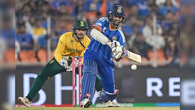 IND vs ZIM, T20 World Cup: "इतने सारे वैज्ञानिक हैं..." गौतम गंभीर-सूर्यकुमार यादव के चयन फैसलों पर पूर्व इंग्लिश दिग्गज ने साधा निशाना