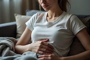 Gharelu Nuskhe: पीरियड में बहुत ज्यादा पेट दर्द करे तो क्या करें? राहत के लिए अपनाएं ये घरेलू उपाय