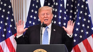 कभी 26 तो कभी 50 और अब 15 फीसदी... बीते एक साल में कैसे भारत और अमेरिका के बीच चला टैरिफ का खेल?