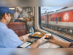 IRCTC ने शुरू की ये नई सर्विस, यात्रियों को मिलेगा खास फायदा, मेल और एक्सप्रेस ट्रेनों में मिलेगी सर्विस