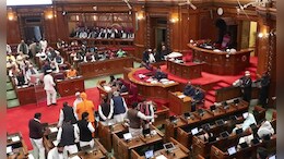 UP Budget 2026: पुलिस विभाग में 19 हजार भर्तियां और 23 हजार छात्रों को मुफ्त कोचिंग, यूपी बजट में बड़े ऐलान