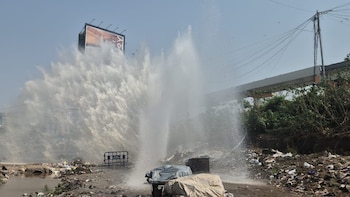 Mumbai News: Water Pipeline Burst In Bandra Sends Water Jet 50 Feet High