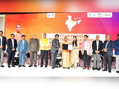 इन्वेस्ट यूपी मेगा रोड शो : जेवर एयरपोर्ट के पास बसेगी 'सिंगापुर सिटी'; CM योगी ने निवेशकों को दिया बड़ा ऑफर