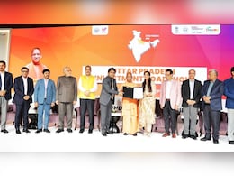 इन्वेस्ट यूपी मेगा रोड शो : जेवर एयरपोर्ट के पास बसेगी 'सिंगापुर सिटी'; CM योगी ने निवेशकों को दिया बड़ा ऑफर