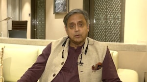 'Politics on the Cheap': Shashi Tharoor Slams Centre Over 'Keralam' Name Change