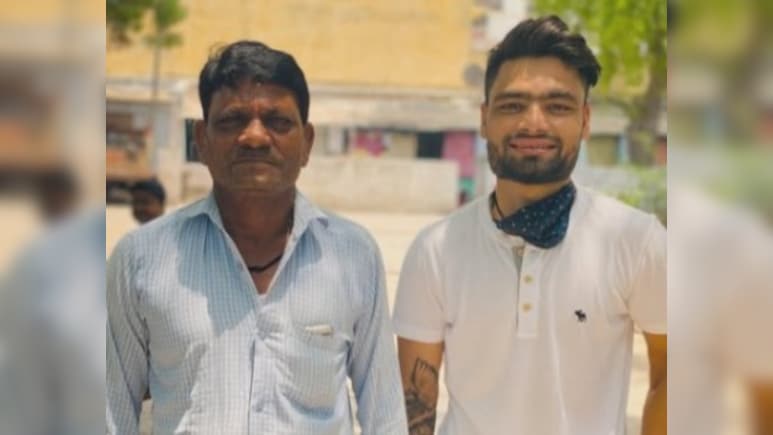 'पापा ने 2&ndash;3 दिन तक खाना नहीं खाया', त्याग, संघर्ष और पिता का प्यार, रिंकू सिंह की जिंदगी की सबसे भावुक कहानी