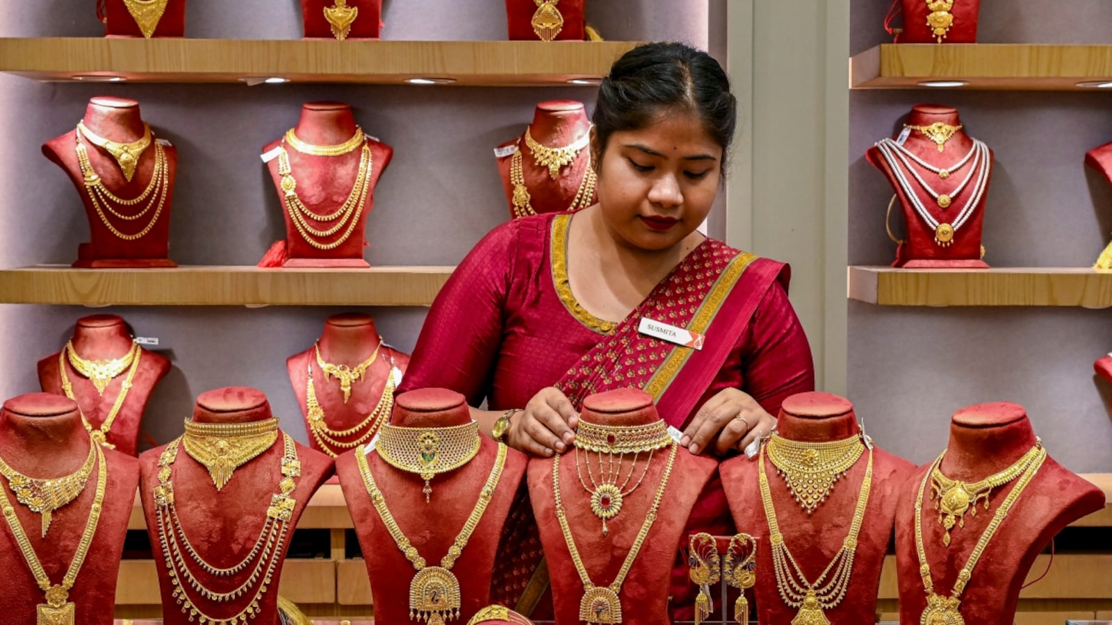 Consumption Boom Not Yet: Why BofA Is Betting On India’s Affluent Consumer Despite Inflation Concerns