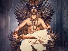 <i>Bhooth Bangla</i> New Poster: Akshay Kumar Revives <i>Bhool Bhulaiyaa</i> Nostalgia