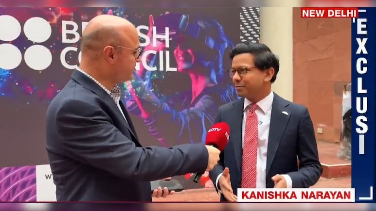 भारत स्लो नहीं बल्कि पूरी तरह विकसित इनोवेशन का हब...NDTV से बातचीत में यूके के AI मिनिस्टर