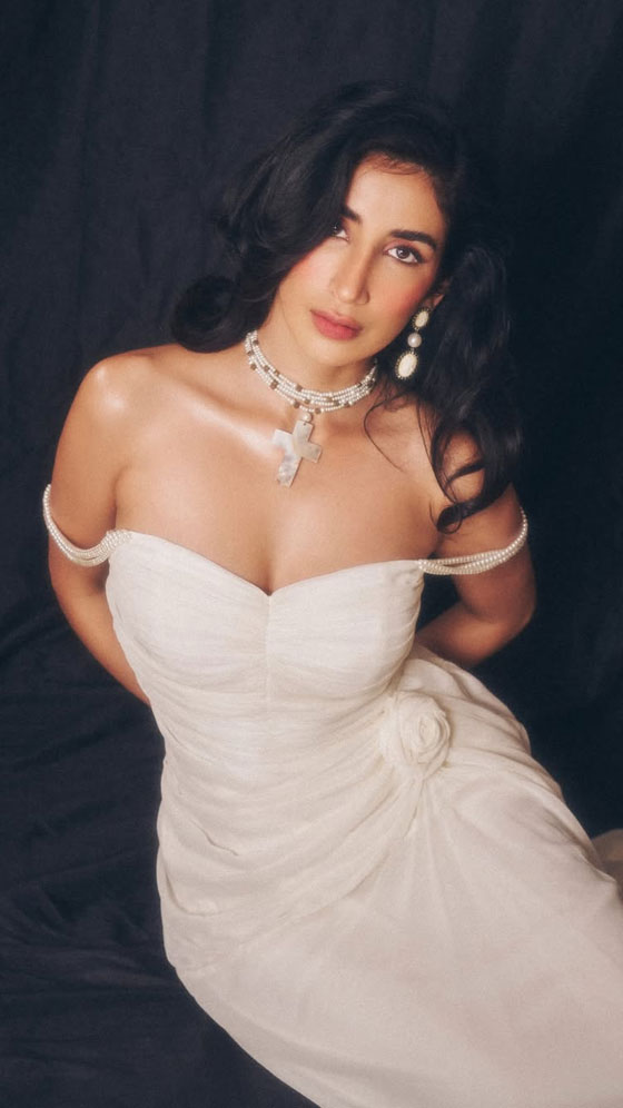 Parul Gulati Unlocks Her Vintage‑Chic Era