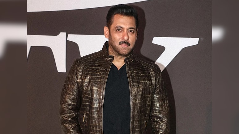 "Salman Khan Shouted Outside Ex-Girlfriend's Building, Beat Up People," Recalls Childhood Friend