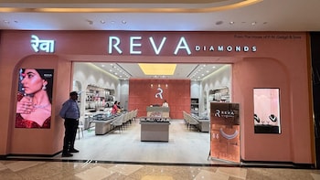 PNGS Reva Diamond IPO GMP Declines As Issue Opens For Subscription