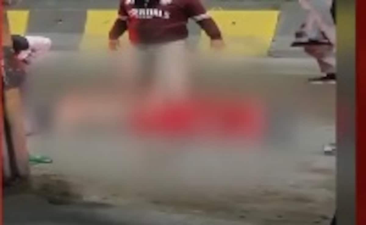 Delhi Man Beaten By 4 Men For Trying To Stop Eve-Teasing