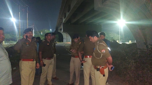 लखनऊ में पुलिस और बदमाश के बीच मुठभेड़, चेन स्नैचिंग के आरोपी के पैर में लगी गोली, हथियार बरामद