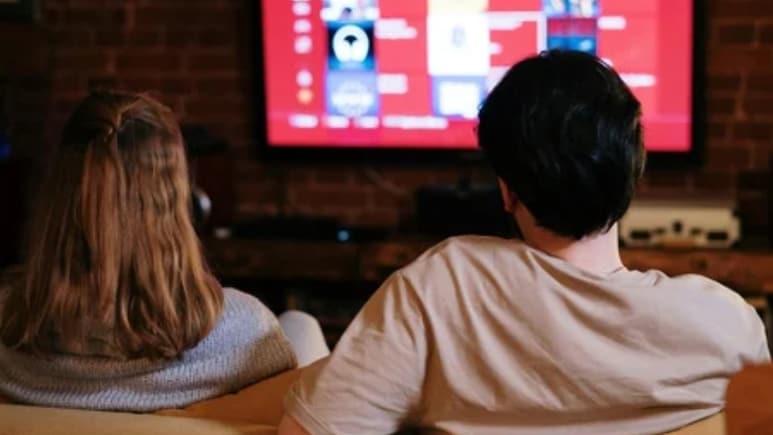 सरकार ने बैन किए ये 5 ओटीटी प्लैटफॉर्म, अश्लील कंटेंट के चक्कर में सबकुछ गंवाया