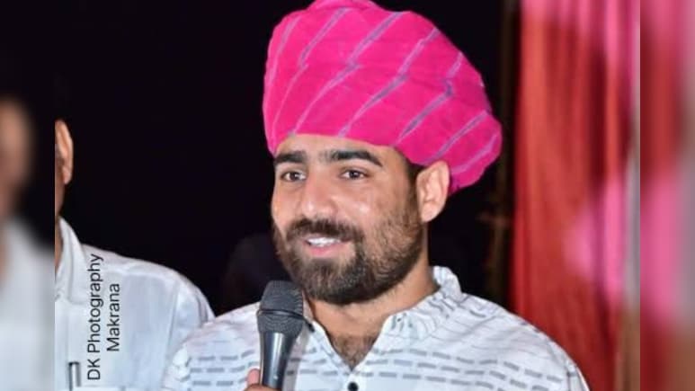 पायलट के खास विनोद जाखड़ पर लटक गई थी कार्रवाई की तलवार, पहले कांग्रेस ने दिया नोटिस, अब मिली NSUI की कमान