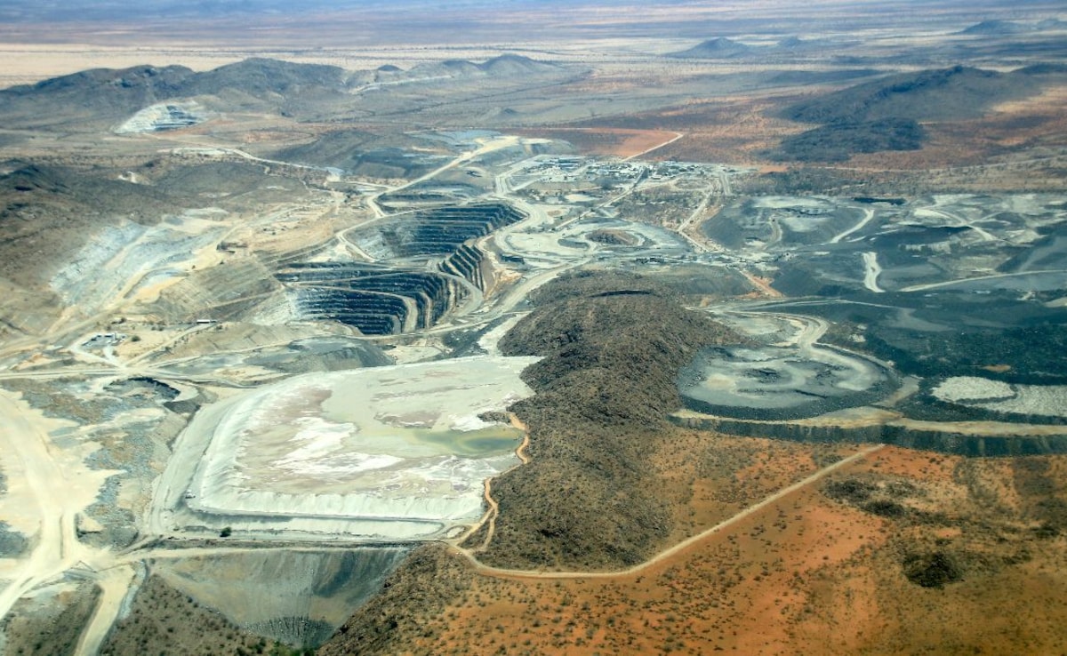 The Germans wanted to monopolise the extraction of one of the Earths most expensive gems, prevent illegal digging, and control the wealth. Photo: Wikipedia