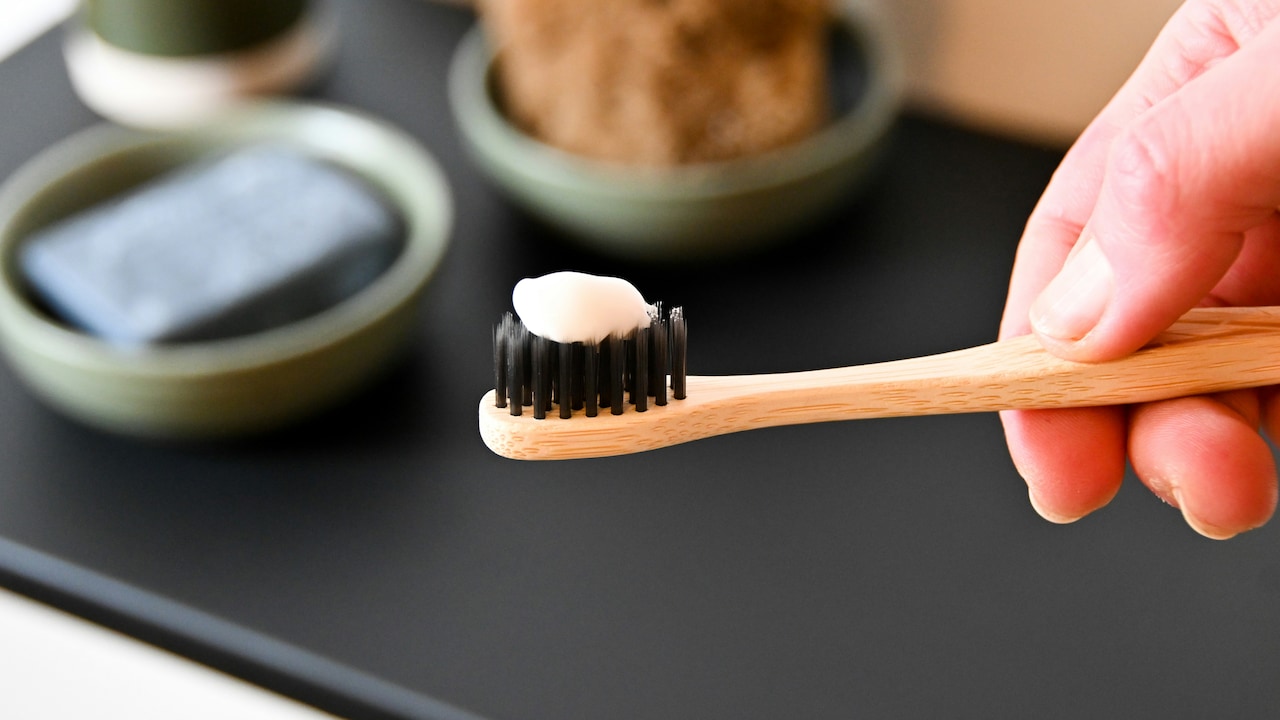 Toothpastes On Flipkart Grocery For Sensitivity, Whitening And Gum Care