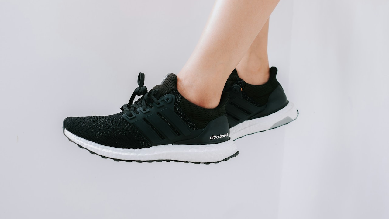 Easy tips to choose comfortable sports shoes for beginners