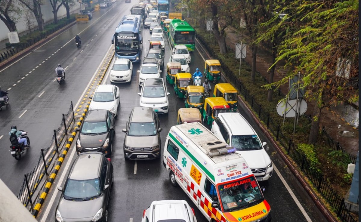 Rain Alert: बारिश आई, लुढ़का पारा, नागौर-बीकानेर में गिरे ओले, यूपी-एमपी से राजस्थान तक कब तक होगी बरसात