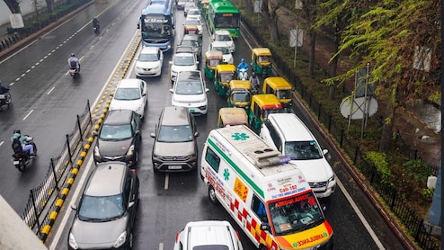 Delhi NCR Rain: दिल्ली में क्या कल भी होगी बारिश? आज यूपी से राजस्थान तक कहीं बरसात तो कहीं गिरे ओले