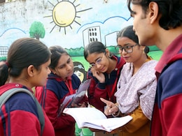 UP बोर्ड ने परीक्षा में नकल रोकने के लिए किए कड़े इंतजाम, एग्जाम देने वाले छात्र एक बार जरूर पढ़ ले नियम