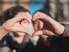 Best Of Udit Narayan: इस वैलेंटाइन वीक जी भर लुटाए प्यार, कपल्स के बीच शेयर हो रहा ये यूट्यूब वीडियो, उदित नारायण की आवाज में करें प्यार का इजहार