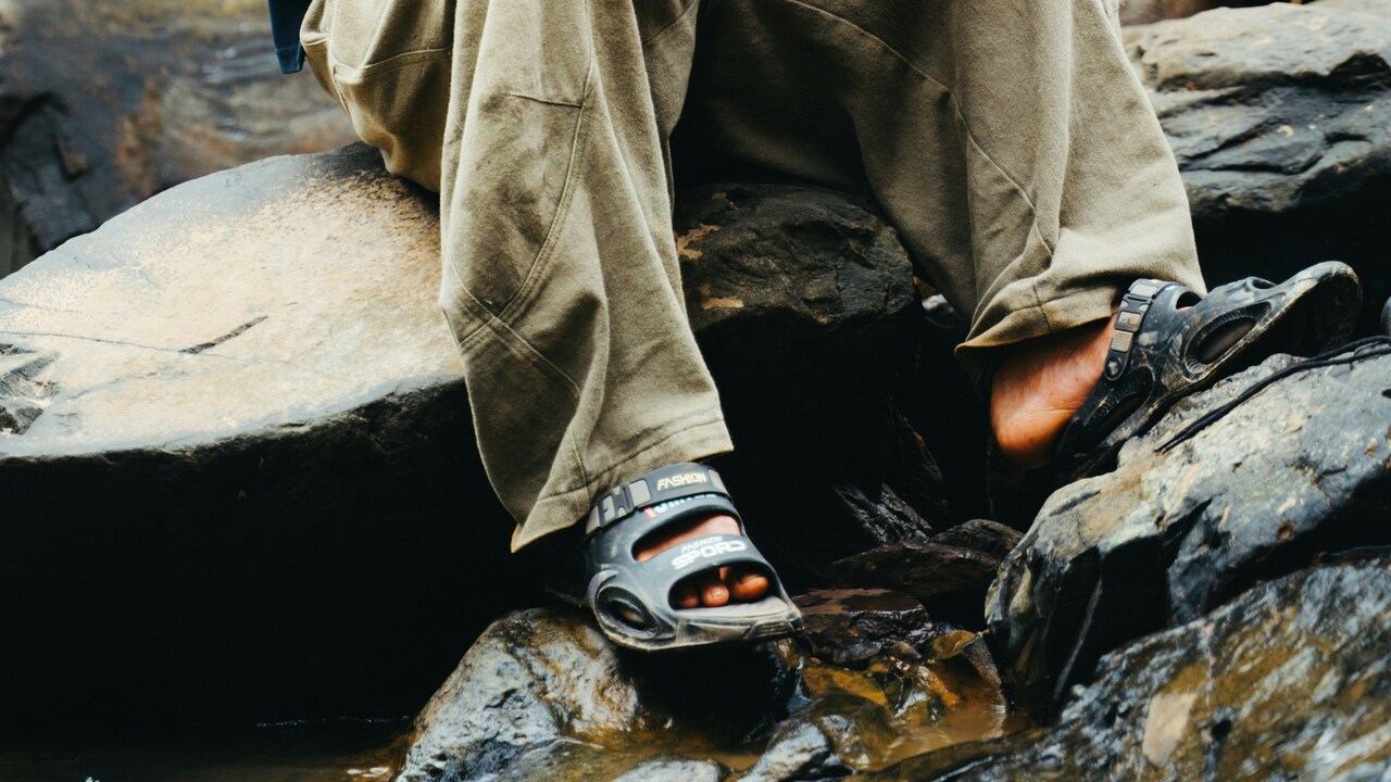 Chinos Colour Guide: Smart Shades That Make Every Outfit Look Sharp