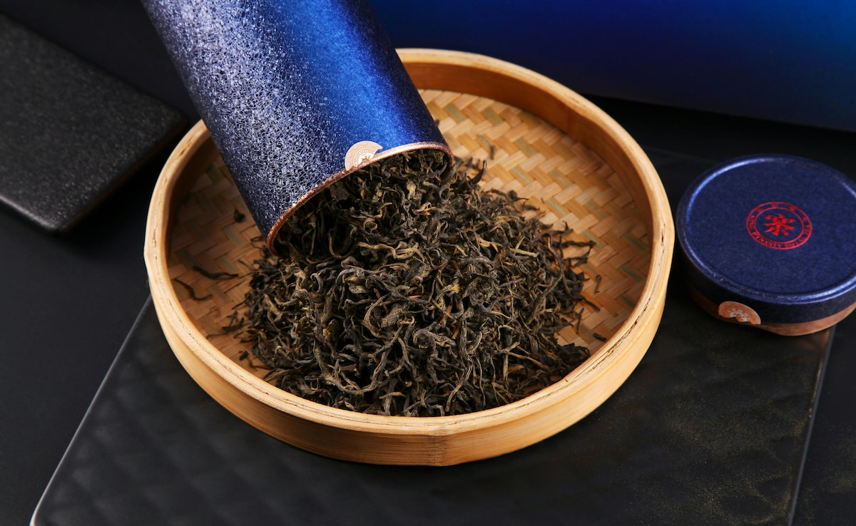 Lifestyle news,अच्छी चाय कैसे बनाएं,Do you put milk or sugar in tea first?,आप चाय में दूध या चीनी पहले डालते हैं?,What is the correct order to make tea?,What is the correct way of making tea?,चाय में सबसे पहले क्या डालें?,चाय को गाढ़ा बनाने के लिए क्या डालें?,How do you make tea step by step,How to make Indian tea,What are the 7 steps to make a cup of tea,How to make tea with milk,How to make tea in english,How to make tea in hindi,Tea ingredients,How to make tea step by step. How to prepare tea with milk,How to make tea Indian,How to make tea from fresh leaves,How to make tea for 1 person,चाय बनाने की रेसिपी,चाय बनाने का तरीका,चाय कैसे बनाते हैं,1 कप चाय कैसे बनाएं,चाय बनाने का सही तरीका