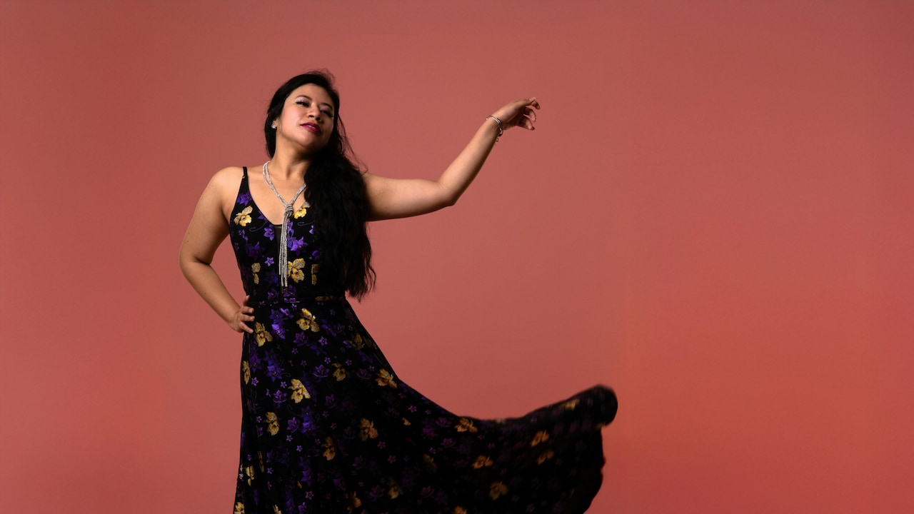 Explore stylish maxi dresses that dont ride up or need constant readjustment