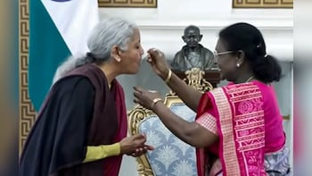 Finance Minister Nirmala Sitharaman Meets President Ahead Of Budget Speech