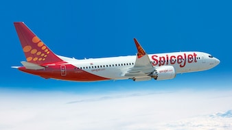 दिल्ली एयरपोर्ट पर स्पाइसजेट के विमान को क्यों करनी पड़ी इमरजेंसी लैंडिंग? 150 यात्री थे सवार