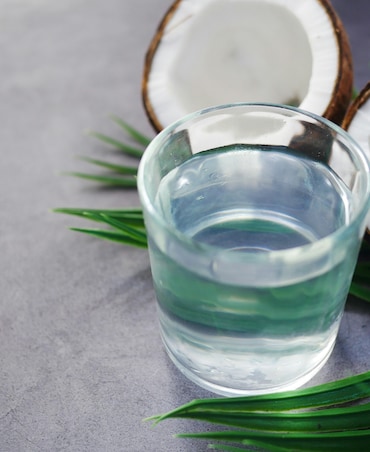 7 Health Benefits Of Coconut Water With Chia Seeds