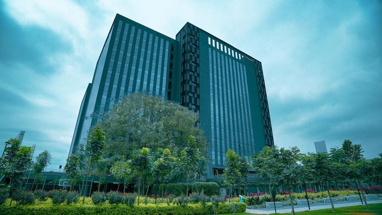 Amazon Inaugurates New Office In Bengaluru, It Is Asia's 2nd Largest