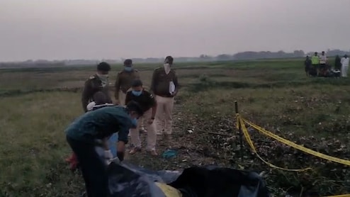 सिरकटा और नग्न अवस्था... बिहार में खेत से मिला महिला का शव; पानी में तैर रही थी लाश