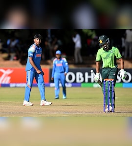 "Denouncing Your Own Kids": Ex-India Star Shuts Up Sarcastic Pakistan Fan Amid Boycott Mess