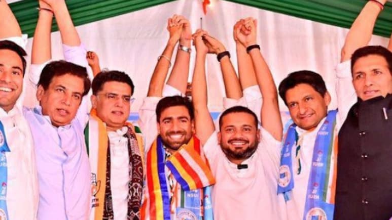 NSUI के नवनियुक्त राष्ट्रीय अध्यक्ष विनोद जाखड़ के पदभार ग्रहण किया, पायलट समेत कई नेता शामिल&nbsp;