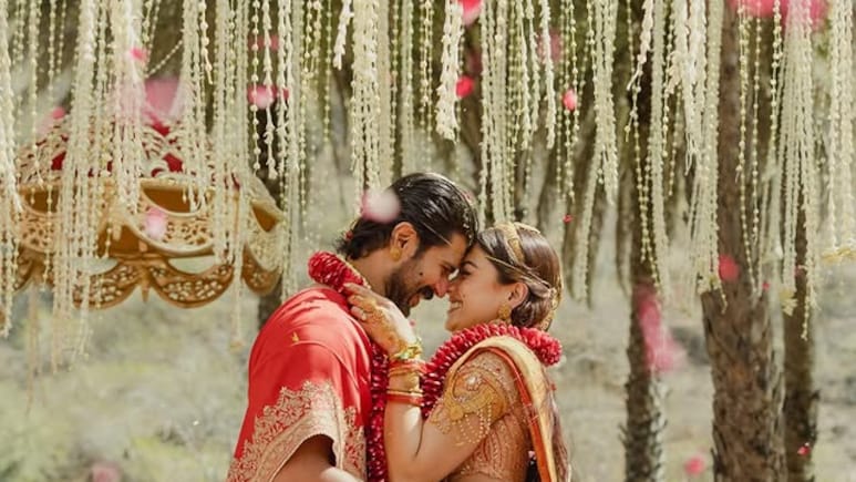 Rashmika Mandanna-Vijay Deverakonda Wedding: Kriti Sanon, Ayushmann Khurrana And Others Shower Love On Newlyweds