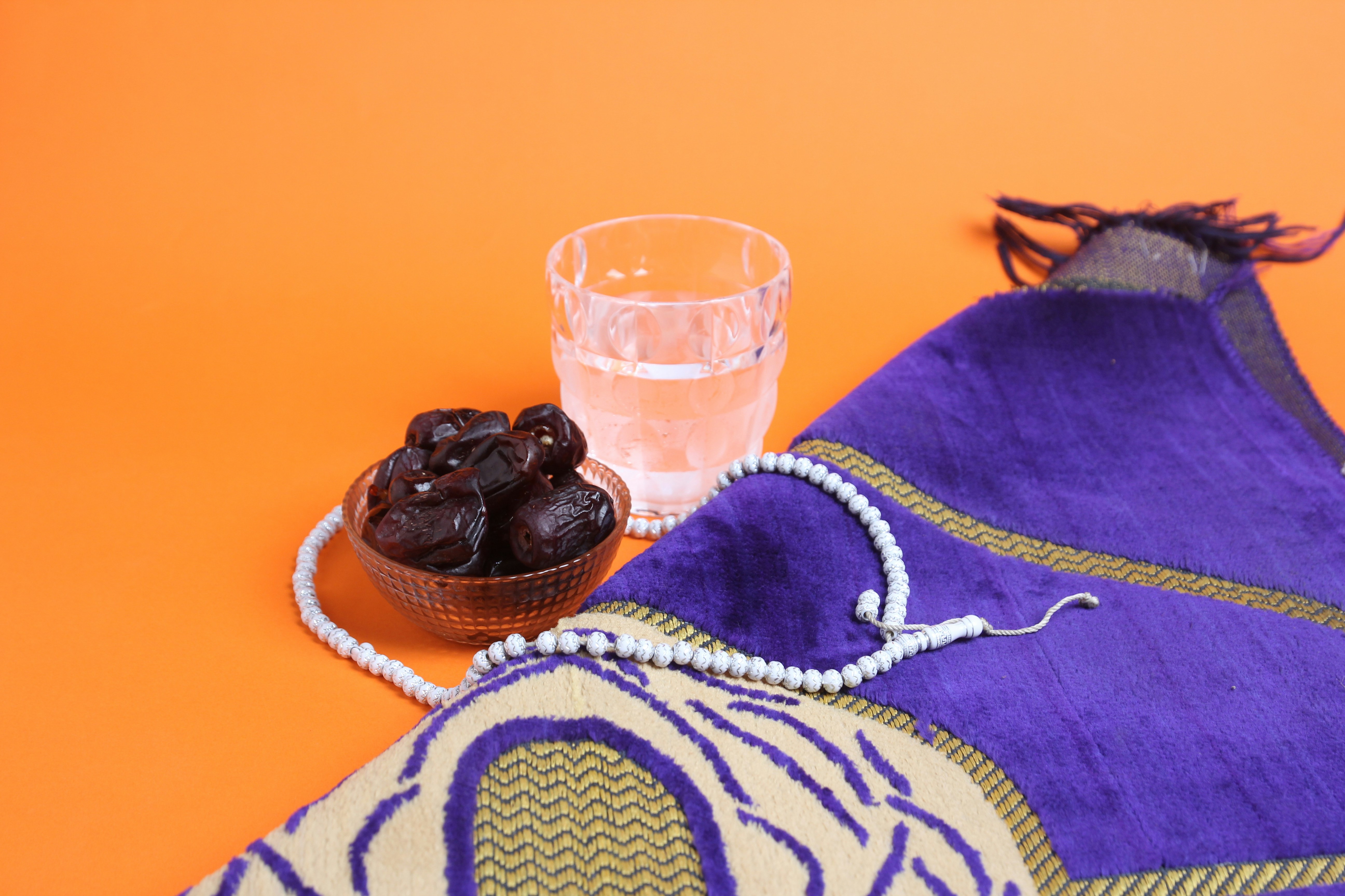 Lifestyle Coach Shares Smart Iftar Habits To Follow While Breaking Your Fast During Ramadan