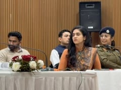 ‘पावर नहीं हैं तो मीटिंग से चले जाएं’, SP उपासना पर भड़के अनिल विज, डीसी अपराजिता को करना पड़ा हस्तक्षेप