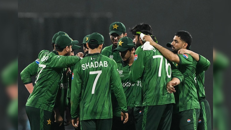 Pakistan vs Namibia: नामीबिया को 102 रनों से रौंदकर पाकिस्तान ने सुपर-8 के लिए किया क्वालीफाई, तीन टीमें एक झटके में बाहर