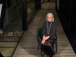 Zeenat Aman, 74 Now, Says She Will 'Rot In Bed Watching Baby Reels' If Work Stops