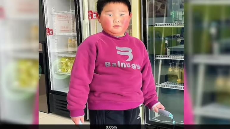 हर लाइक पर कूदूंगा रस्सी! 7 साल के बच्चे को मिले 18 लाख लाइक्स, फिर जो हुआ&hellip;