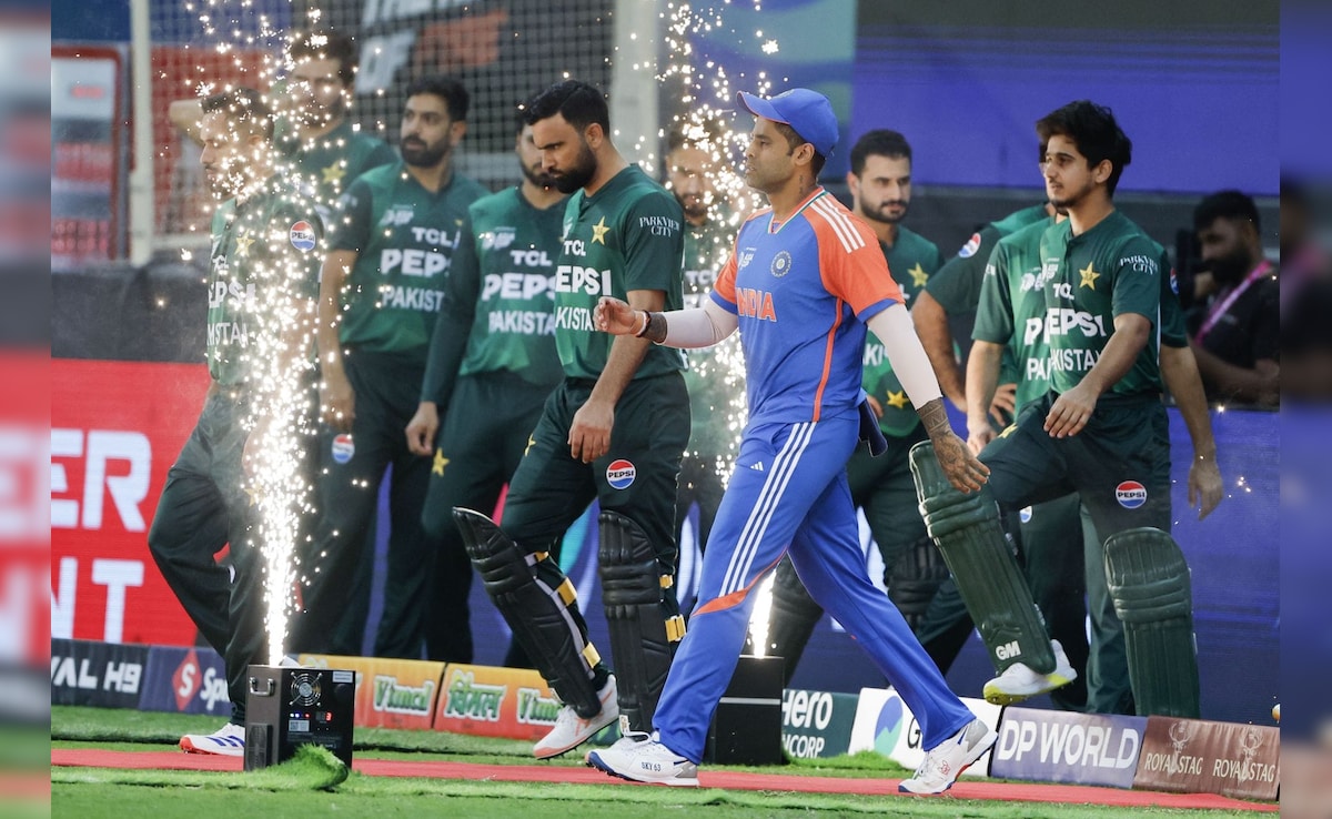 IND vs PAK, T20 World Cup 2026: मैच से पहले पाकिस्तान को झटका, पाकिस्तानी दिग्गज ही बता रहे भारत को फेवरेट