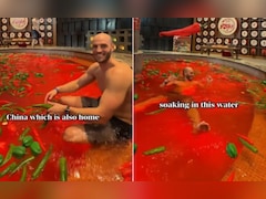 दुनिया का सबसे अजीब स्पा! दूध में मिर्ची मिलाकर नहा रहे लोग, Video देख सिहर उठे यूज़र्स
