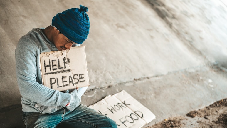 Dubai Police Nab 'Rich Beggar' Driving Luxury Cars After Earning Thousands During Ramadan