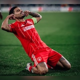 Vitor Pereira Sparks Nottingham Forest To 3-0 Win At Fenerbahce In Europa League Playoff