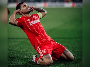 Vitor Pereira Sparks Nottingham Forest To 3-0 Win At Fenerbahce In Europa League Playoff