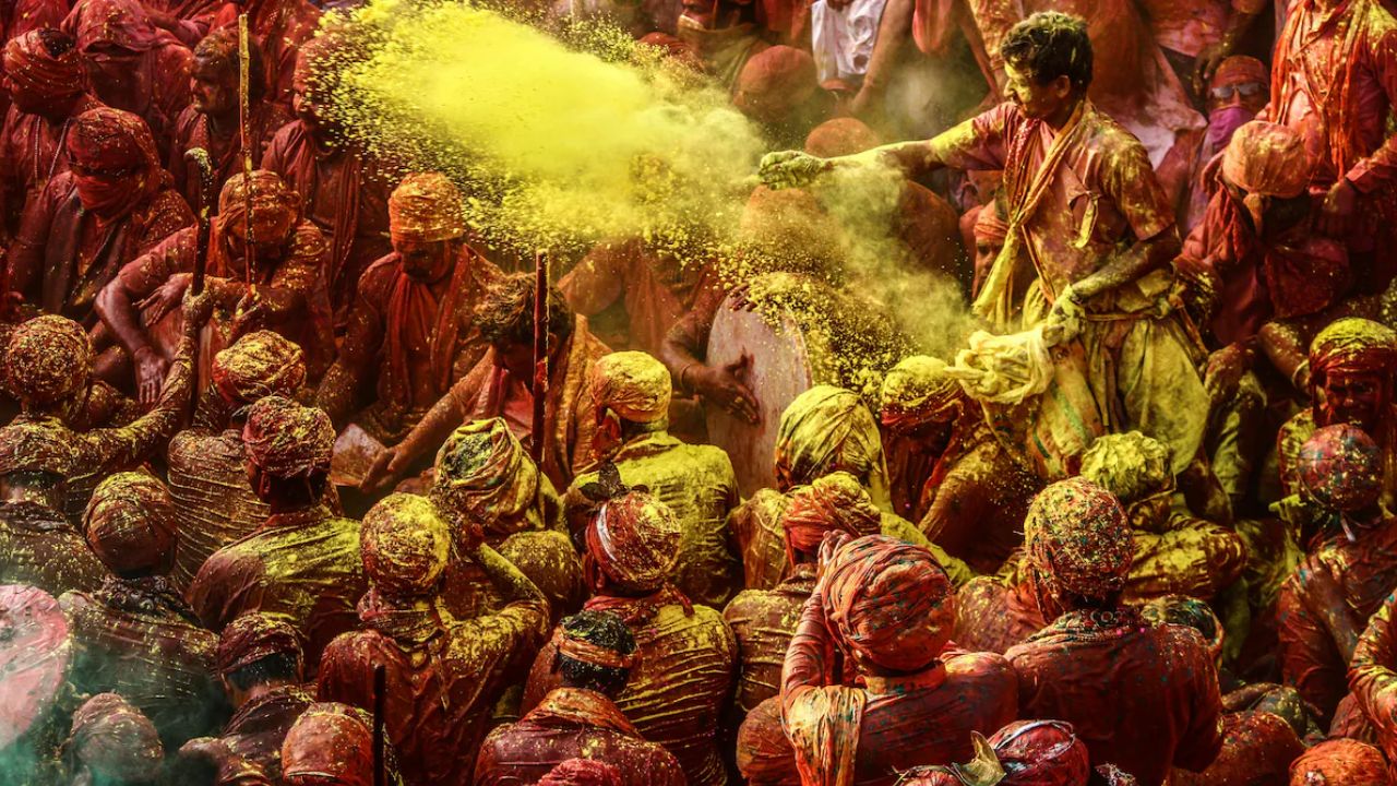 Holi 2026 Date: होली कब है? जानें होलिका दहन की सही तारीख और शुभ मुहूर्त