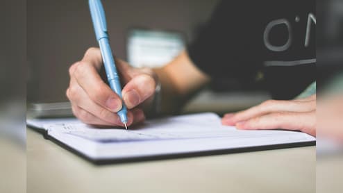 10 लाख की नौकरी छोड़ जर्मनी पहुंची 26 साल की भारतीय छात्रा, बताया हर महीने का खर्च